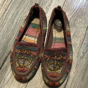 The Sak women’s 6.5 Hippie Peace Crocheted Shoes